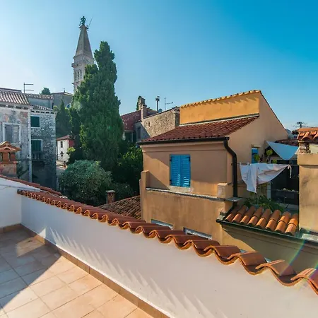 Bella Natka Ρόβινι